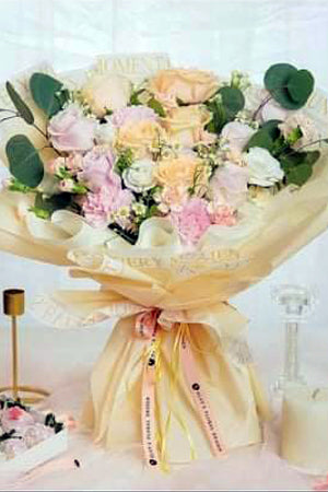 One Dozen Tall Roses Arrangement in a vase